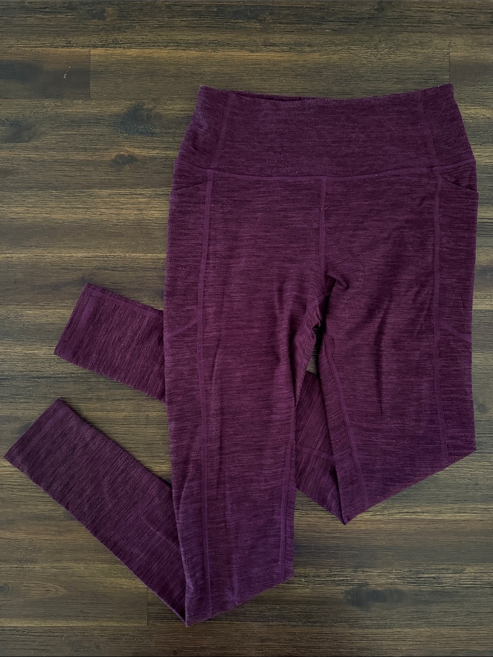 Victoria’s Secret Burgundy Side Pocket Leggings Size 4